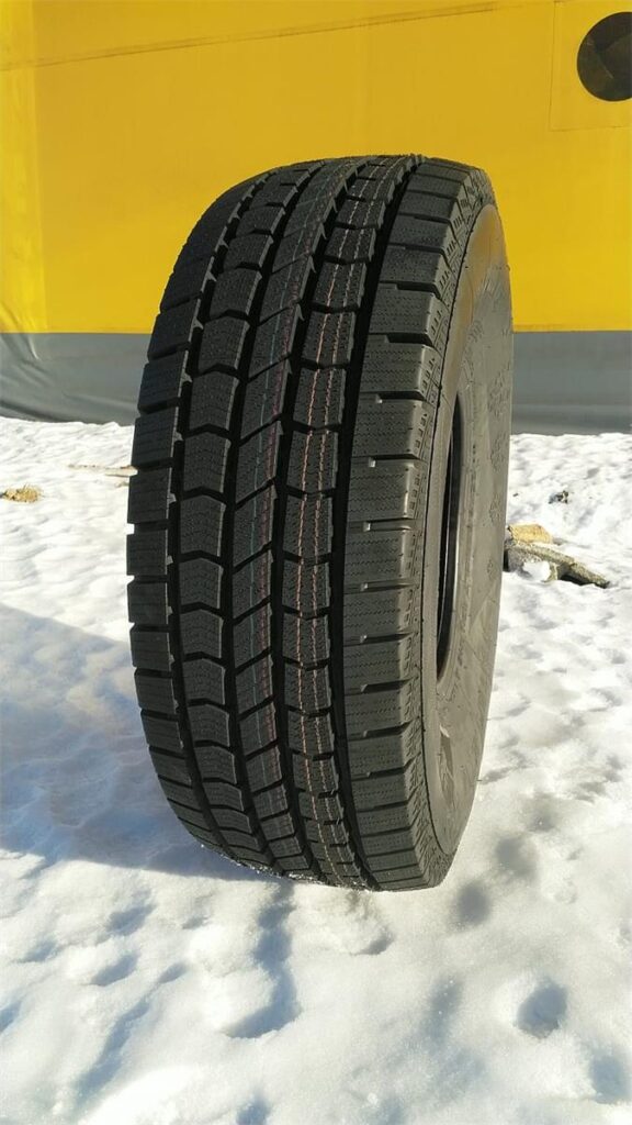 33x12.50R15 108N Nankang WA-1 POR