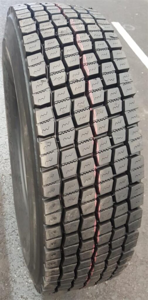 315/80R22,5 156/150L KA pinnoitettu P42 sis. 1 Goodyear runko M+S DRIVE